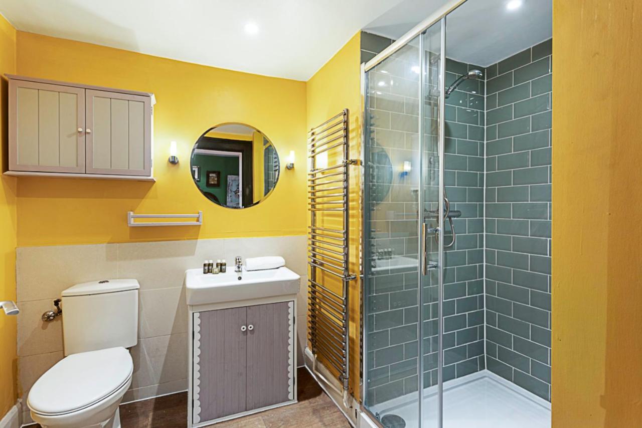 Style Three Bedroom House Appartamento